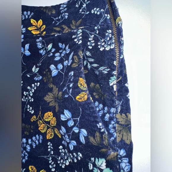 Talbots Women’s Navy Blue Corduroy Pencil Skirt Size 8 Floral Leaf Print Stretch - Picture 5 of 8